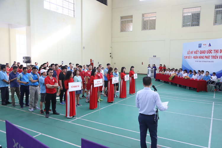 Công đoàn Ngân hàng Phát triển Việt Nam tổ chức giải thể thao chào mừng 17 năm thành lập và Đại hội công đoàn các cấp