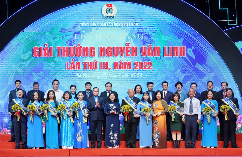 Tổ chức xét chọn giải thưởng Nguyễn Văn Linh dành cho cán bộ công đoàn xuất sắc năm 2024