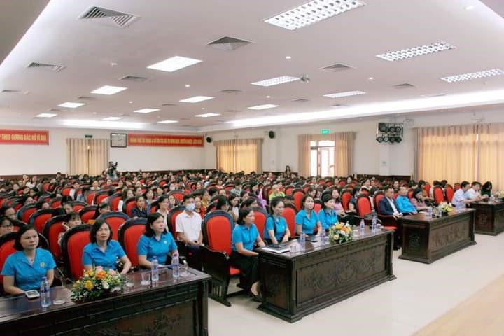 Các cấp Công đoàn Viên chức tỉnh Ninh Bình tưng bừng tổ chức hoạt động kỷ niệm ngày Phụ nữ Việt Nam.