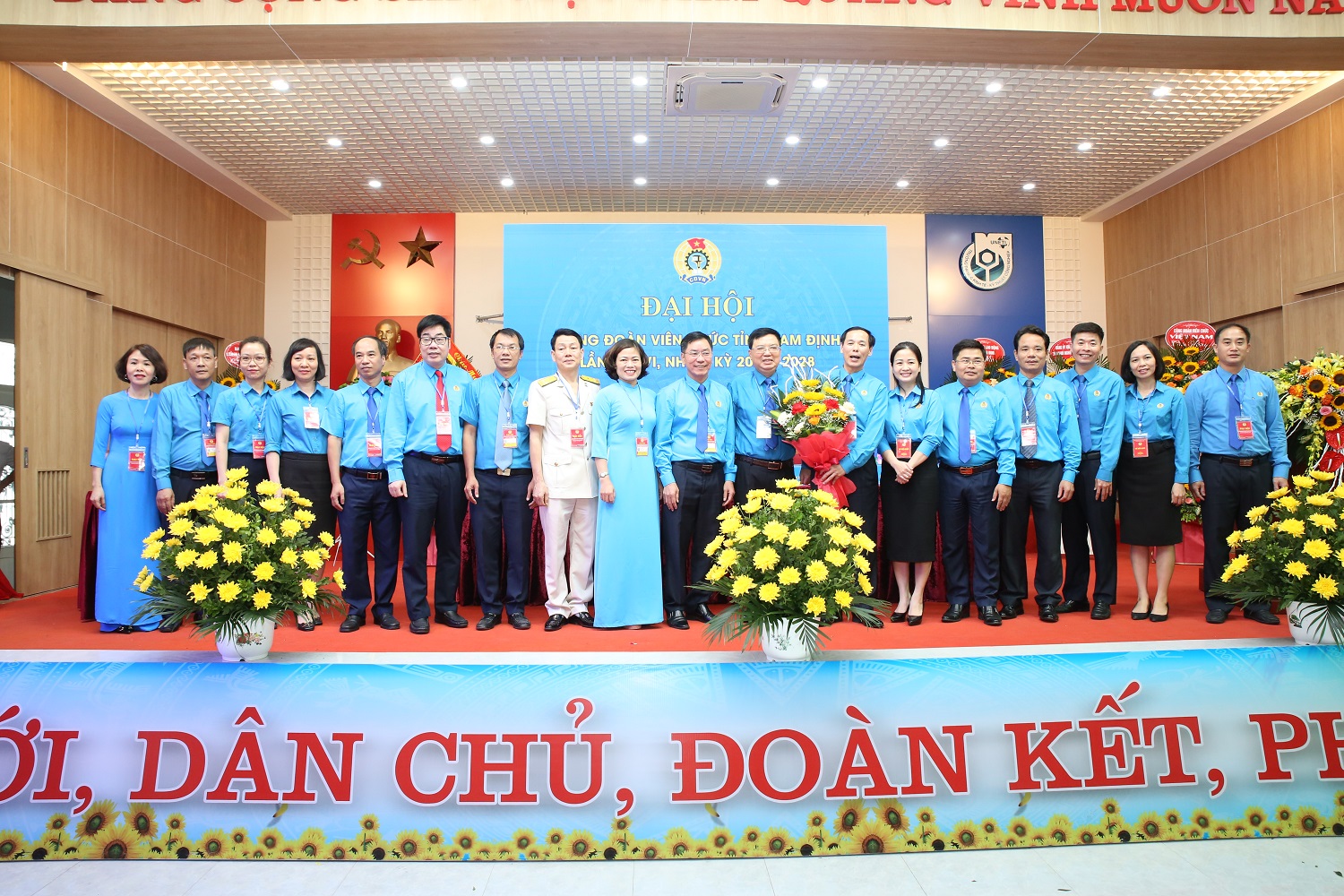 CĐVC tỉnh Nam Định tổ chức thành công Đại hội lần thứ VI, nhiệm kỳ 2023-2028 và đón nhận Huân chương Lao động hạng Ba 