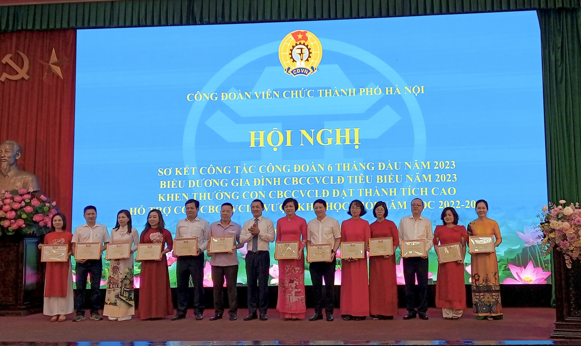 Công đoàn Viên chức Thành phố Hà Nội đã tổ chức Hội nghị sơ kết công tác công đoàn 6 tháng đầu năm 2023