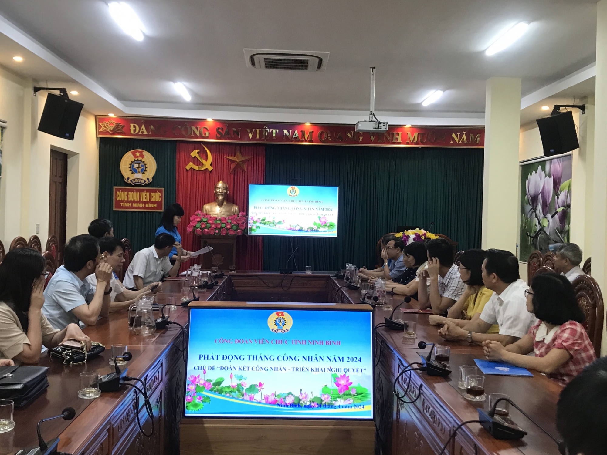 Công đoàn Viên chức tỉnh Ninh Bình Tổ chức Phát động Tháng công nhân năm 2024 và ký kết Chương trình phối hợp công tác với Sở Nội vụ tỉnh