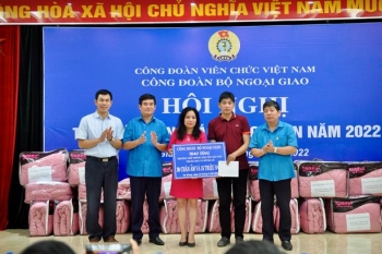 Công đoàn Bộ Ngoại giao tổ chức chuỗi các hoạt động thiết thực tại huyện Đồng Văn, Hà Giang
