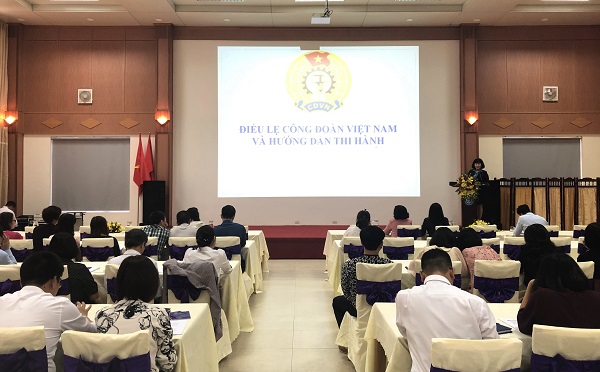 Công đoàn Bảo hiểm xã hội Việt Nam  tổ chức Hội nghị tập huấn nghiệp vụ công tác công đoàn năm 2020