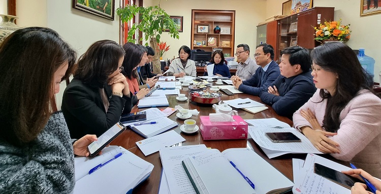 Công đoàn Viên chức Việt Nam làm việc với Công đoàn Bộ Tư pháp và Công đoàn cơ sở Cục Kiểm tra văn bản QPPL về công tác chuẩn bị tổ chức Đại hội điểm cấp cơ sở nhiệm kỳ 2023-2028