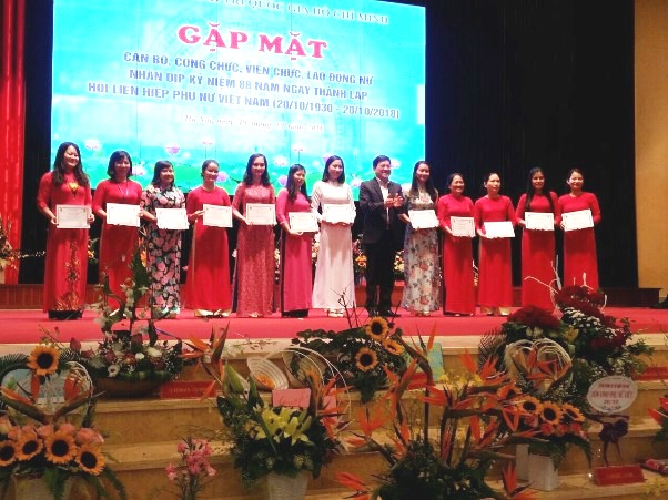 Công đoàn Học viện Chính trị Quốc gia Hồ Chí Minh tổ chức các hoạt động kỷ niệm Ngày Phụ nữ Việt Nam (20/10)