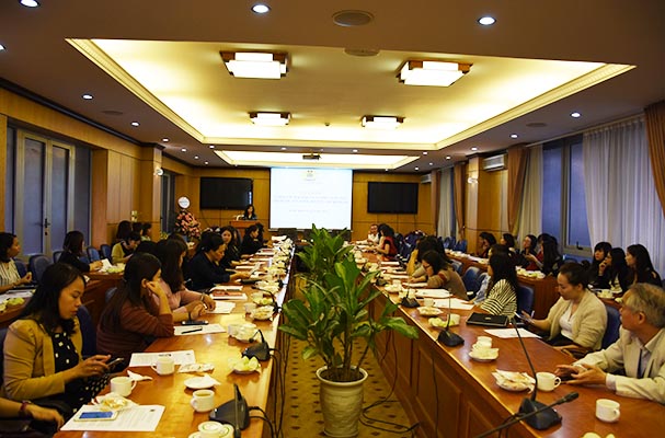 Công đoàn Bộ Tư pháp tổ chức tọa đàm và tư vấn chăm sóc sức khỏe đối với lao động nữ