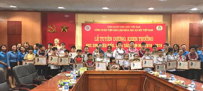 Công đoàn Viện Hàn lâm Khoa học xã hội Việt Nam: Tuyên dương, Khen thưởng học sinh tiêu biểu, xuất sắc năm học 2018 – 2019
