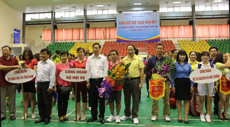 Giao lưu thể thao 9 công đoàn Khối thi đua I - Công đoàn Viên chức Việt Nam