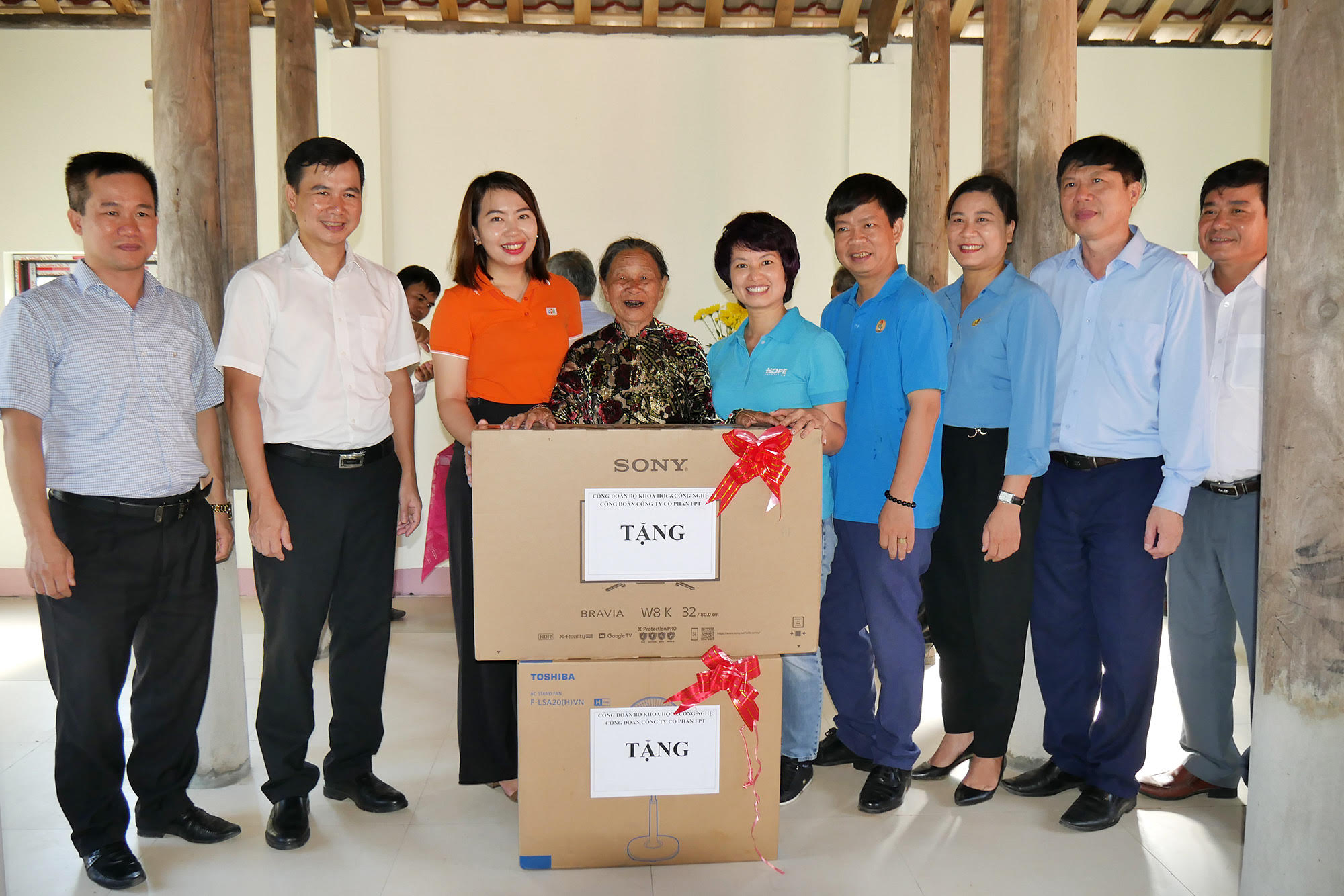 Bộ Khoa học và Công nghệ bàn giao nhà tình nghĩa cho gia đình chính sách tại tỉnh Quảng Trị