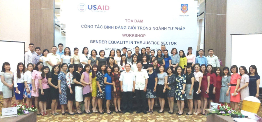 CĐ Bộ Tư pháp tổ chức tọa đàm công tác bình đẳng giới trong ngành Tư pháp