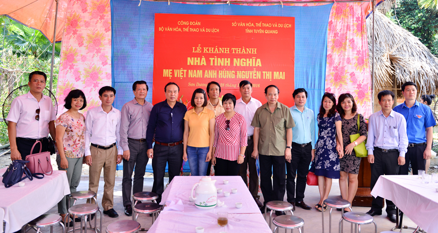 Công đoàn Bộ VHTTDL tổ chức Lễ Khánh thành và bàn giao Nhà tình nghĩa Mẹ Việt Nam anh hùng