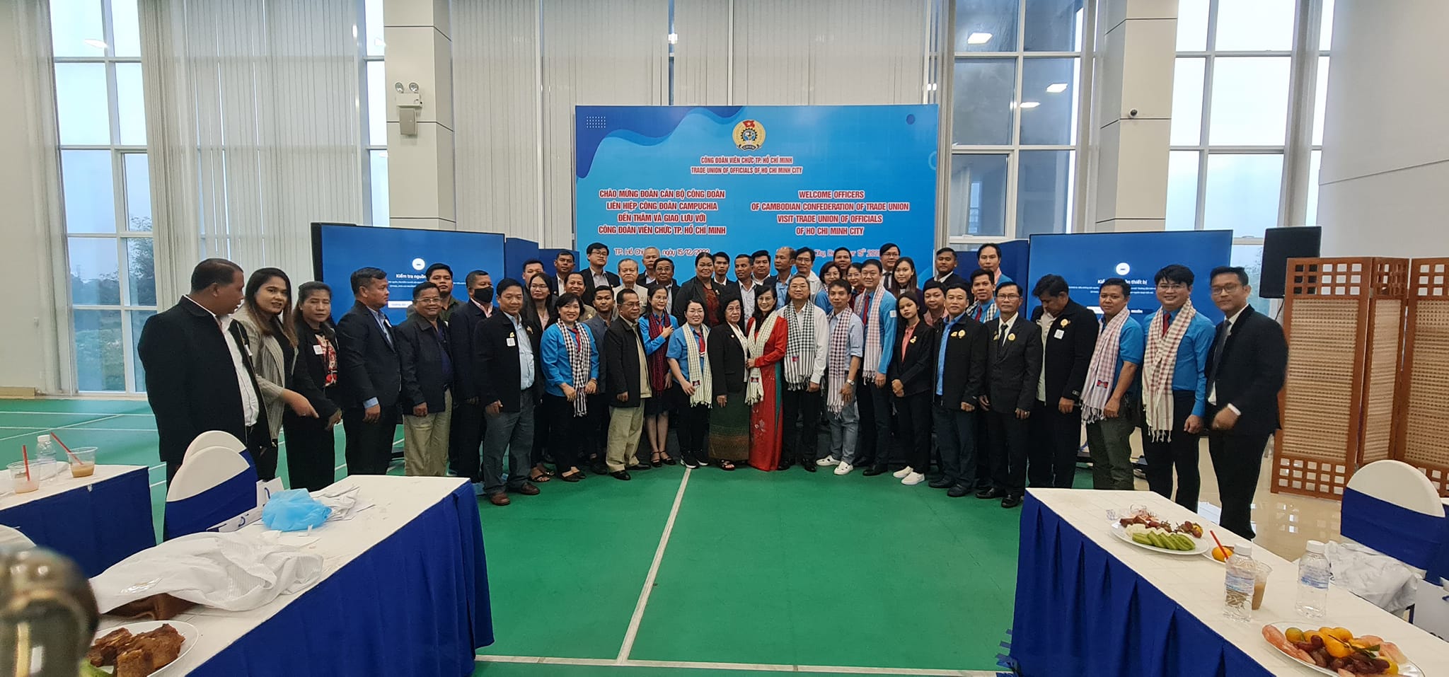 Công đoàn Viên chức TP. Hồ Chí Minh trao đổi kinh nghiệm tổ chức các phong trào thi đua với Công đoàn Campuchia