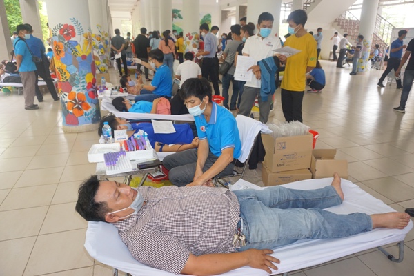 CĐVC tỉnh Tây Ninh: Vận động CNVCLĐ tham gia hưởng ứng hiến máu tình nguyện năm 2021