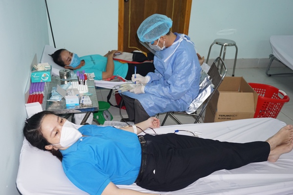 Công đoàn Viên chức tỉnh Tây Ninh: Hưởng ứng chiến dịch hiến máu tình nguyện đợt 3 năm 2021