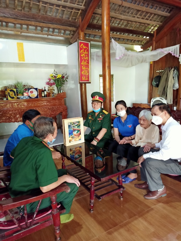 Công đoàn Viên chức tỉnh Yên Bái phối hợp  tổ chức các hoạt động tri ân nhân kỷ niệm 74 năm ngày  Thương binh- Liệt sỹ (27/7/1947- 27/7/2021)