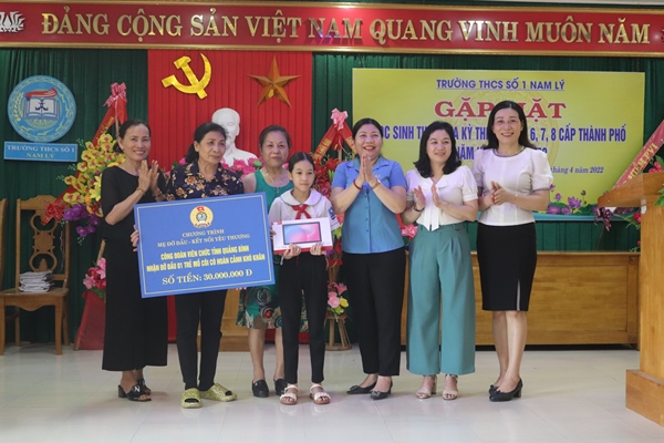 CĐ Viên chức tỉnh Quảng Bình hỗ trợ Chương trình “Mẹ đỡ đầu - Kết nối yêu thương”