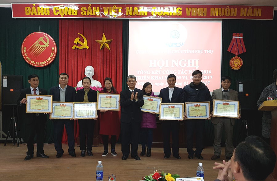 Công đoàn Viên chức tỉnh Phú Thọ tổ chức Hội nghị tổng kết năm 2016