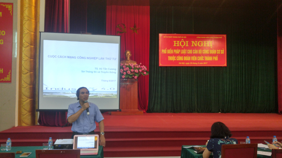 CĐVC TP Hà Nội tổ chức Hội nghị phổ biến pháp luật cho CĐCS