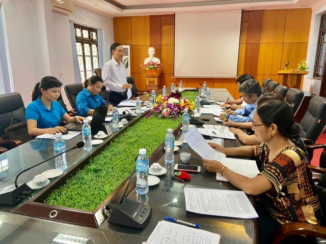 CĐVC tỉnh Hòa Bình: Giám sát việc chấp hành Điều lệ Công đoàn Việt Nam và chuyên đề công tác Nữ công