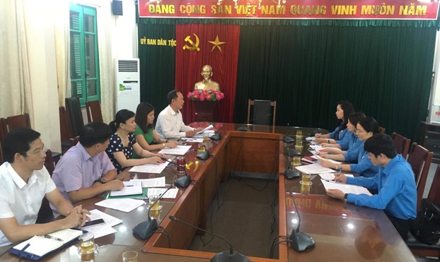 Công đoàn Viên chức Việt Nam kiểm tra việc thực hiện chế độ chính sách đối với đoàn viên và người lao động