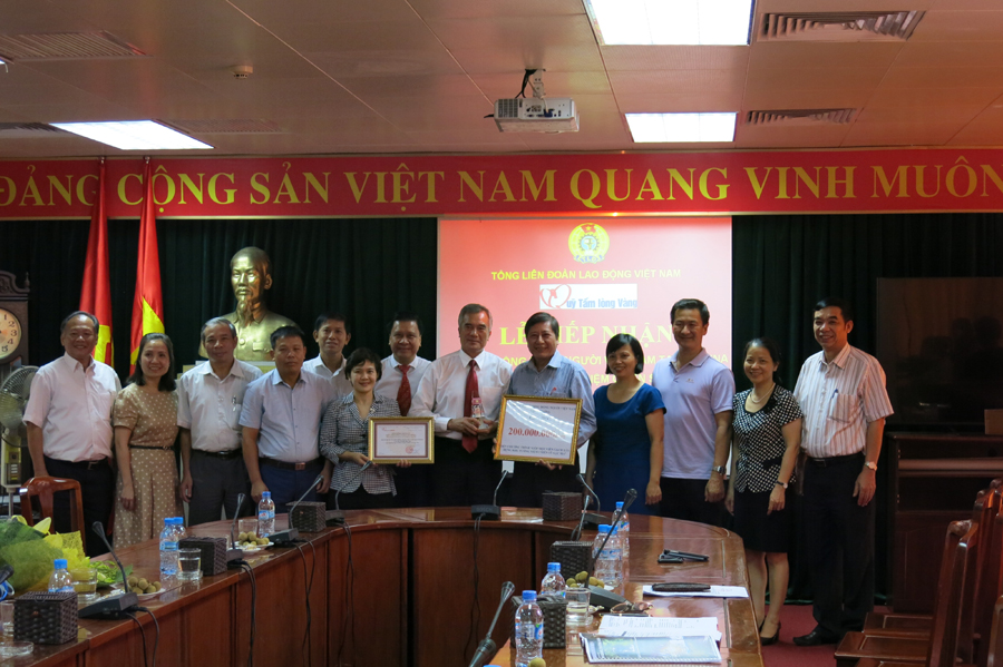 Cộng đồng người Việt Nam tại Ucraina ủng hộ xây dựng Khu tưởng niệm Chiến sĩ Gạc Ma