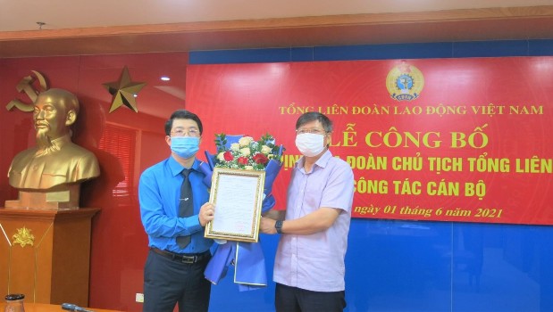 Tổng Liên đoàn Lao động Việt Nam trao quyết định bổ nhiệm lãnh đạo Ban Tài chính