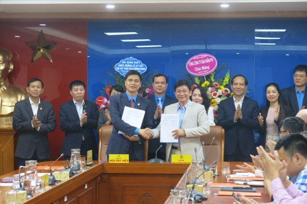 Tổng Liên đoàn Lao động Việt Nam ký kết thỏa thuận hợp tác với 8 đối tác mang nhiều lợi ích cho đoàn viên, người lao động