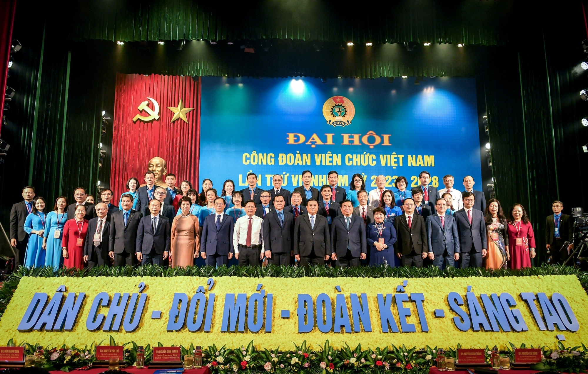 Hình ảnh: Đại hội Công đoàn Viên chức Việt Nam lần thứ VI, nhiệm kỳ 2023 - 2028