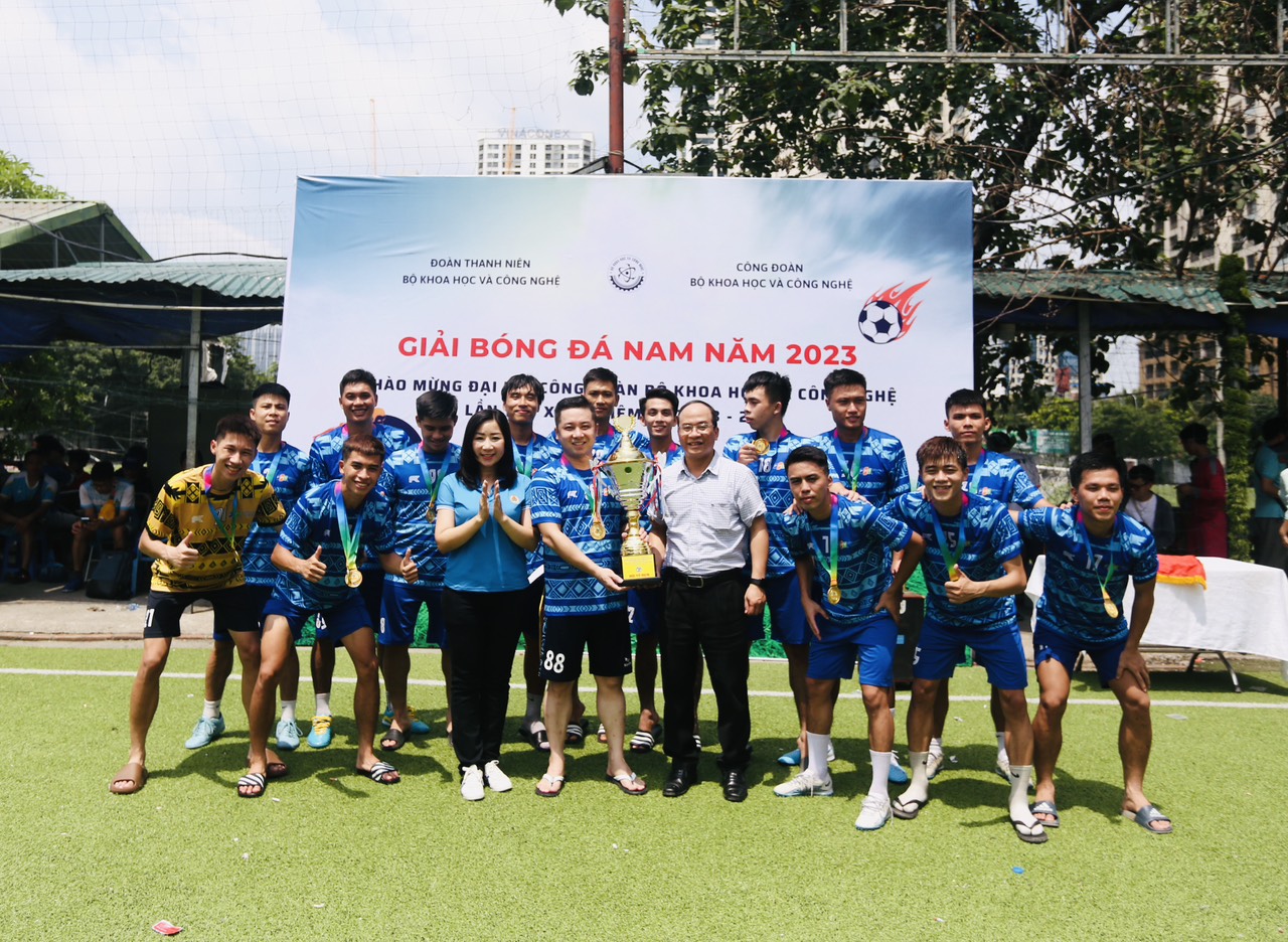 Sôi nổi Giải bóng đá chào mừng Đại hội Công đoàn Bộ KH&CN lần thứ XIX, nhiệm kỳ 2023 - 2028