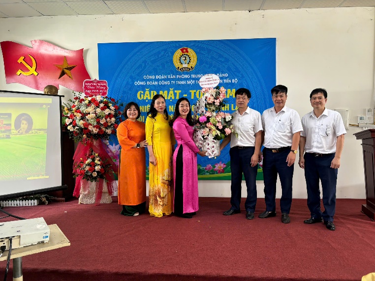 Công đoàn Công ty In Tiến Bộ gặp mặt – tọa đàm nhân dịp kỷ niệm 94 năm ngày thành lập Hội Liên hiệp Phụ nữ Việt Nam 20/10