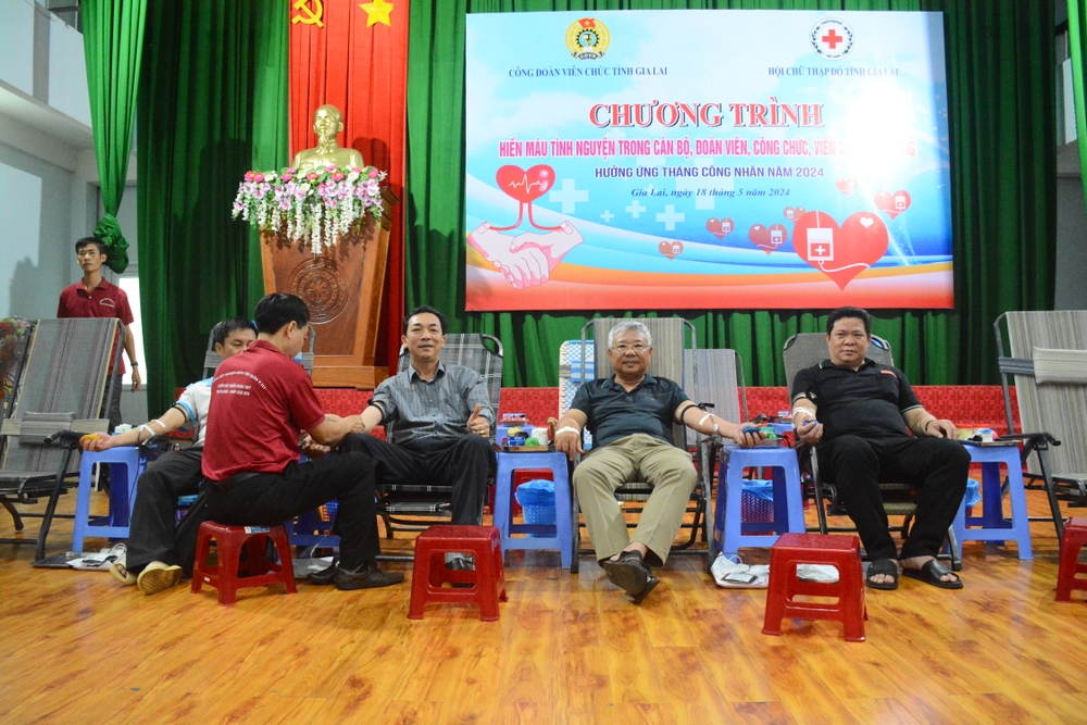Công đoàn Viên chức tỉnh Gia Lai tổ chức  chương trình hiến máu tình nguyện năm 2024