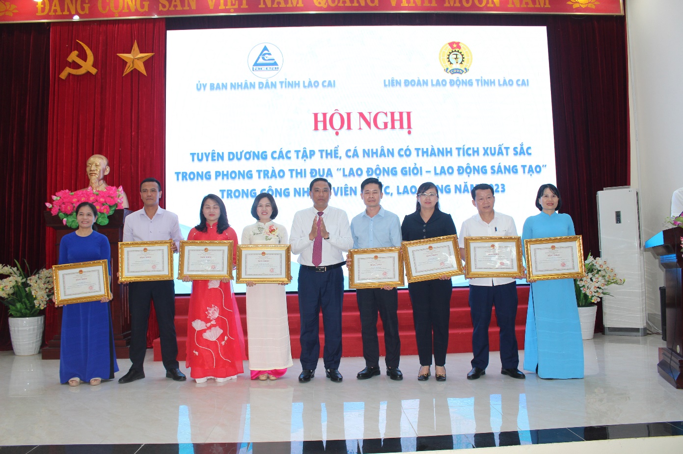 Công đoàn Viên chức tỉnh Lào Cai đẩy mạnh phong trào thi đua “Lao động giỏi,  Lao động sáng tạo” trong đội ngũ CNVCLĐ, góp phần nâng cao chất lượng, hiệu quả trong công tác.