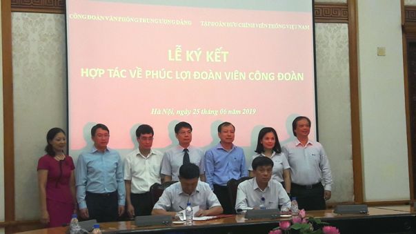 Công đoàn Văn phòng Trung ương Đảng ký thỏa thuận hợp tác về phúc lợi cho đoàn viên công đoàn