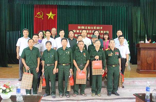 CĐ Bộ Tư pháp thăm Trung tâm Điều dưỡng thương, bệnh binh  Kim Bảng, Hà Nam