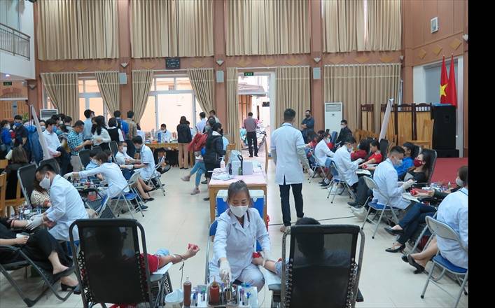 Cán bộ, đoàn viên Cơ quan Bảo hiểm xã hội Việt Nam tích cực tham gia hiến máu cứu người, nhất là trong thời gian phòng, chống dịch Covid - 19
