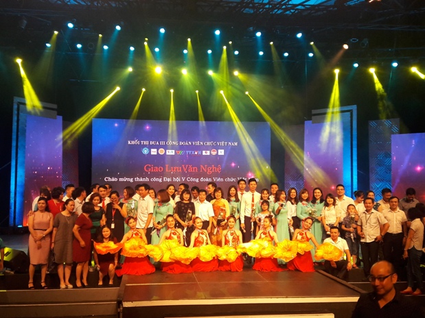 Khối thi đua số III tổ chức Giao lưu văn nghệ chào mừng thành công Đại hội V Công đoàn Viên chức Việt Nam