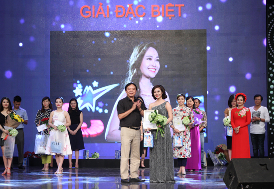 CĐ Đài Truyền hình Việt Nam đã tổ chức trao giải Cuộc thi ảnh “Nụ cười VTV”