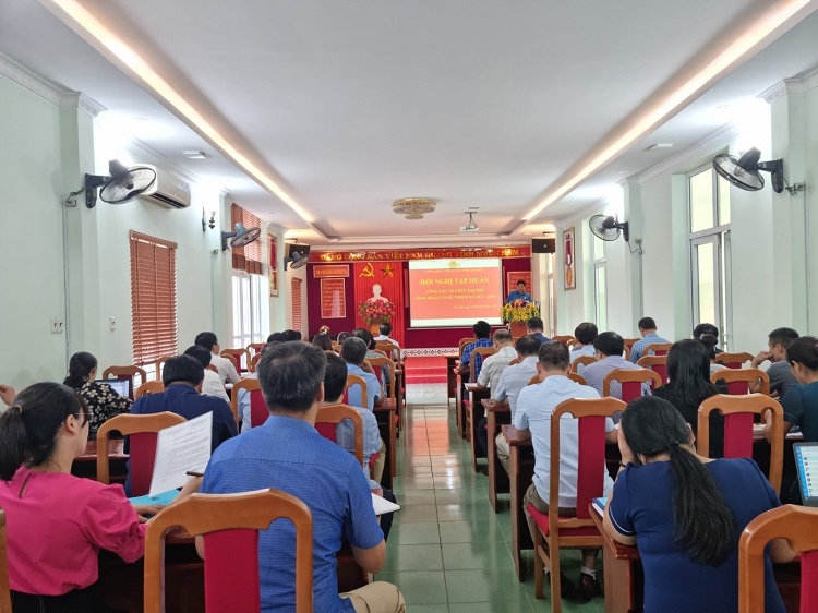 Công đoàn Viên chức tỉnh Yên Bái tổ chức tập huấn nghiệp vụ công đoàn năm 2022