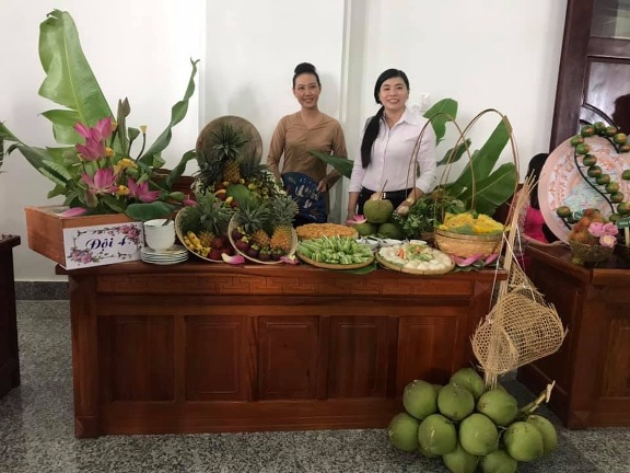 Công đoàn Viên chức tỉnh Hậu Giang: Sôi nổi Hội thi “Trưng bày sản phẩm trái cây, bánh dân gian và Cắm hoa nghệ thuật năm 2019”