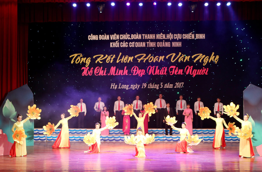 CĐVC Quảng Ninh tổng kết Liên hoan văn nghệ “Hồ Chí Minh - Đẹp nhất tên Người”