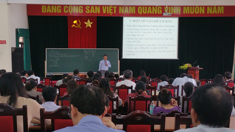 CĐVC Tp Hà Nội tổ chức Tập huấn về thực hiện quy chế dân chủ ở cơ sở