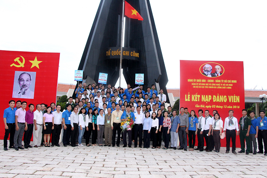 CĐVC TP Hồ Chí Minh tổ chức Hội trại truyền thống “Lá Trung Quân” lần thứ 8