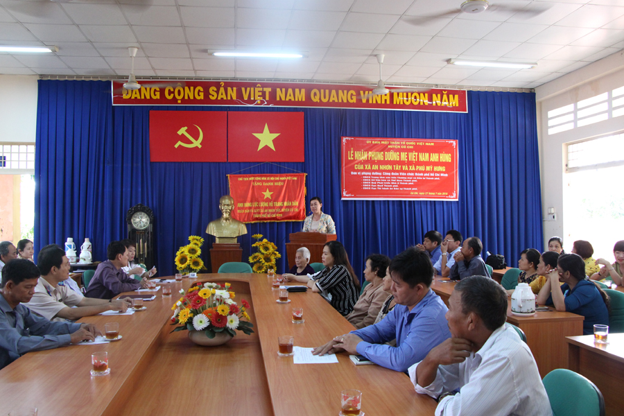 CĐVC tp Hồ Chí Minh nhận phụng dưỡng Mẹ Việt Nam Anh hùng vừa được phong tặng năm 2016