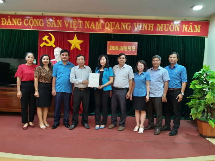 Liên đoàn Lao động tỉnh Phú Yên làm việc với Công đoàn Viên chức Việt Nam