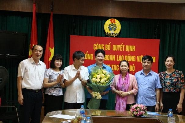 Công đoàn Viên chức Việt Nam - Công bố quyết định của Tổng Liên đoàn Lao động Việt Nam về công tác cán bộ