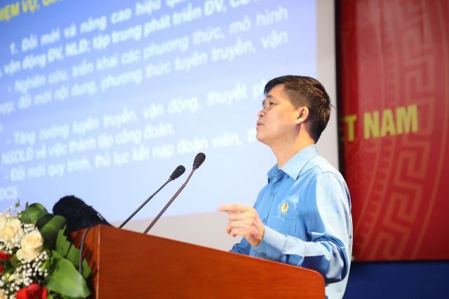 Tổng Liên đoàn Lao động Việt Nam tổ chức Hội nghị báo cáo chuyên đề