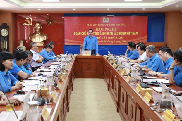 Hội nghị Đoàn Chủ tịch Tổng Liên đoàn Lao động Việt Nam lần thứ Bảy