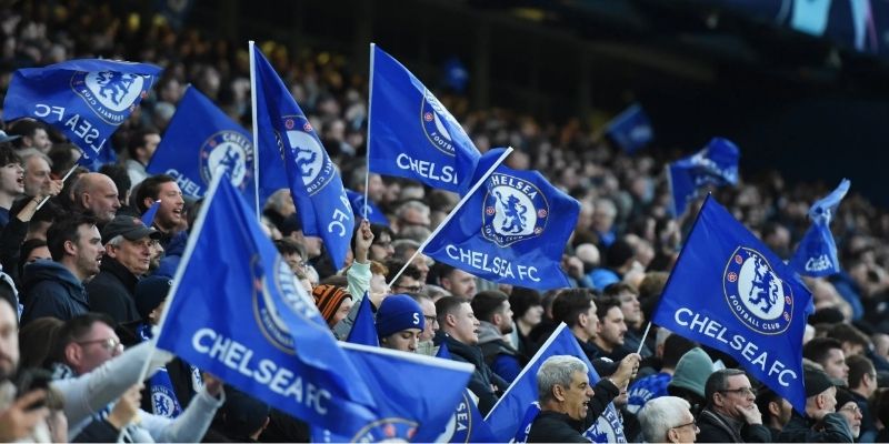 Tên của người hâm mộ Chelsea là gì? Biệt danh: The Blues và Green Tea