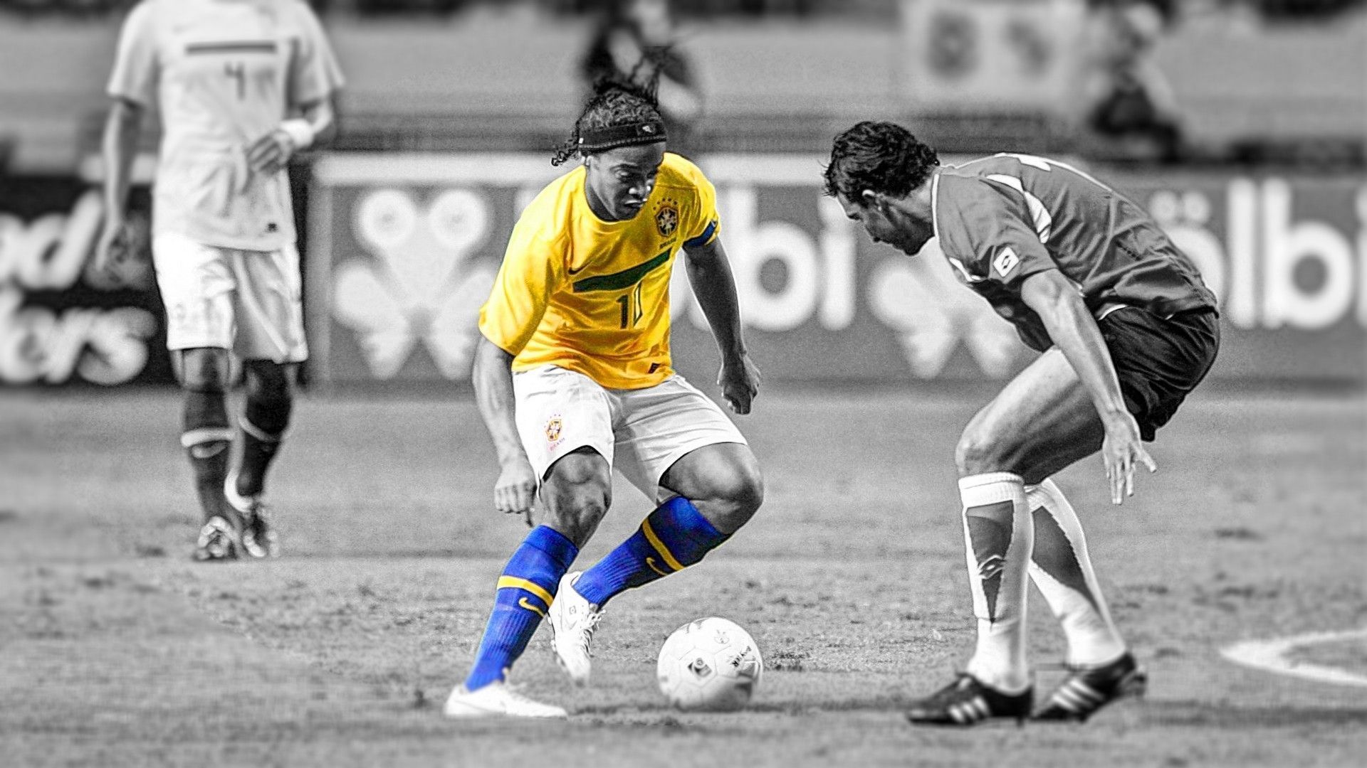 Ronaldinho, Rivellino và câu chuyện chuyển đổi Elastico